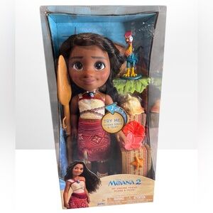 Disney Moana 2 Doll with Paddle and Hei Hei NIB